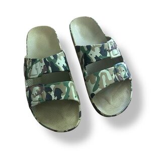 Freedom Moses Green Camo Slide Sandals